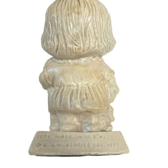 Worlds Greatest Mother Ceramic Figurine By O.R. & W. Berries Cos 1973 Vintage - Picture 4 of 5